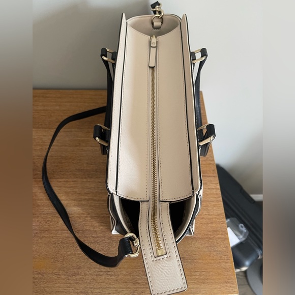 Kate Spade Tote Bag - Picture 5 of 10